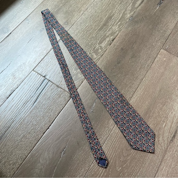 Liberty of London vintage silk geometric pattern tie - Picture 4 of 6